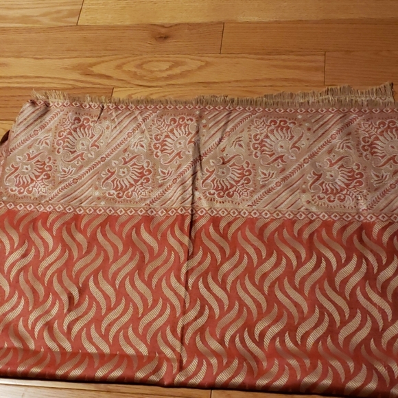 Pashmina - Picture 3 of 3